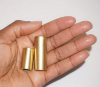 Avizodi hair stretching tools to reduce hair shrinkage and stretch natural 4c hair without using heat. Avizodi hair weights include hair beads, clips and bands to stretch natural black hair.