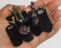 Avizodi hair stretching tools to reduce hair shrinkage and stretch natural 4c hair without using heat. Avizodi hair weights include hair beads, clips and bands to stretch natural black hair.