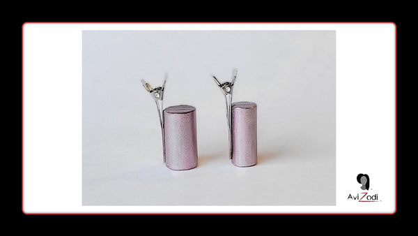 Avizodi hair stretching tools to reduce hair shrinkage and stretch natural 4c hair without using heat. Avizodi hair weights include hair beads, clips and bands to stretch natural black hair.